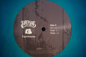 Farmhouse [Northern Lights Pressing] (14)